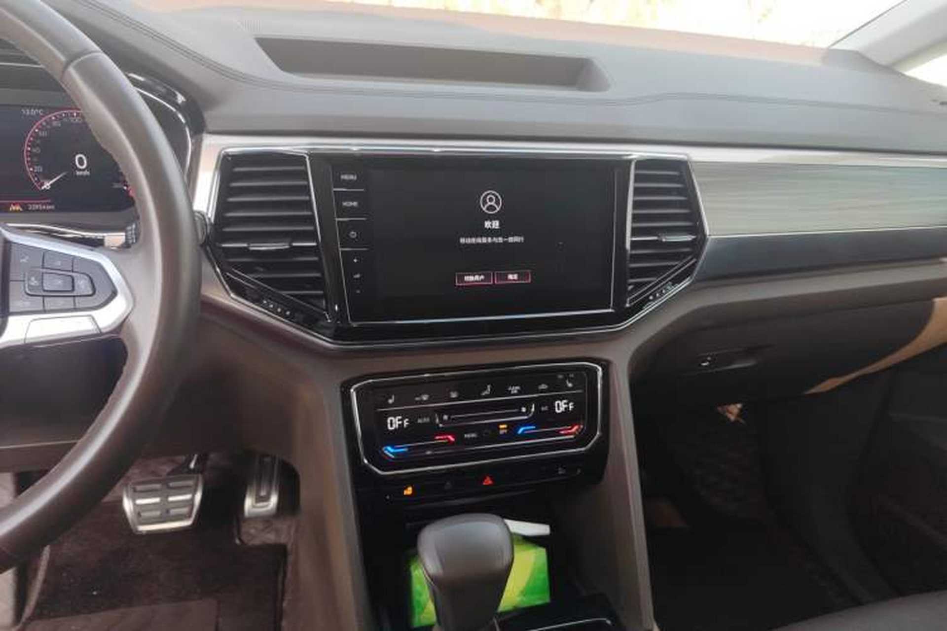 Used Volkswagen Viloran 2020 380TSI Prestige Edition Audio And AC Panel