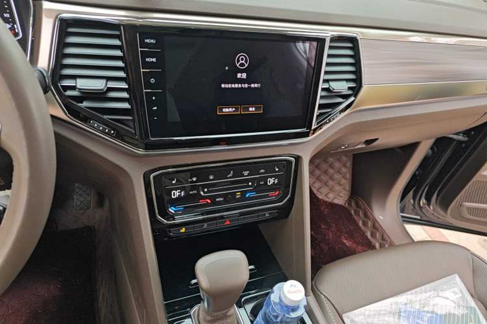 Used Volkswagen Viloran 2020 330TSI Luxury Edition Audio And AC Panel