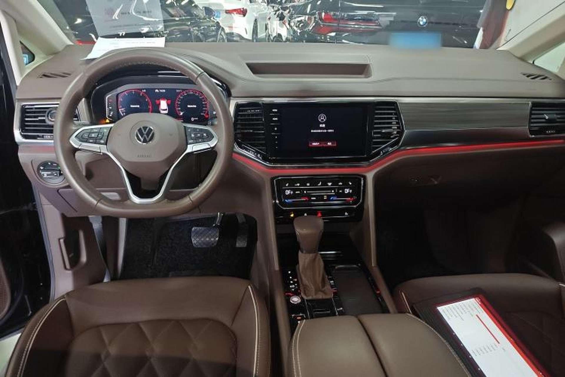 Used Volkswagen Viloran 2020 380TSI Prestige Edition Center Console