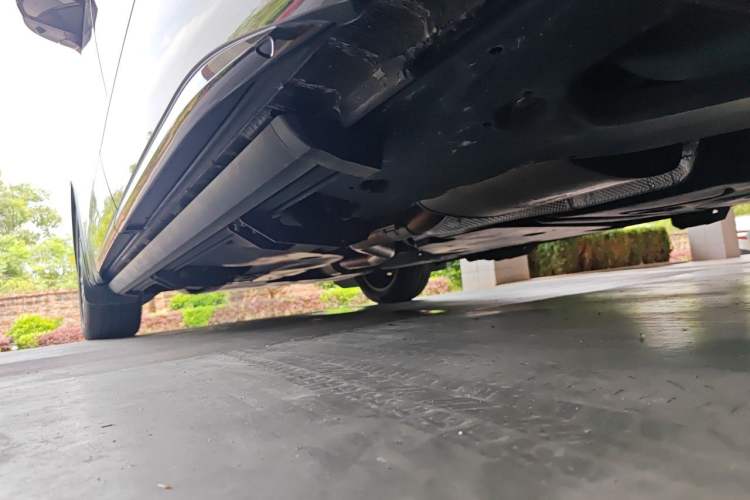 Used Volkswagen Viloran 2020 380TSI Prestige Edition Chassis Rear Left