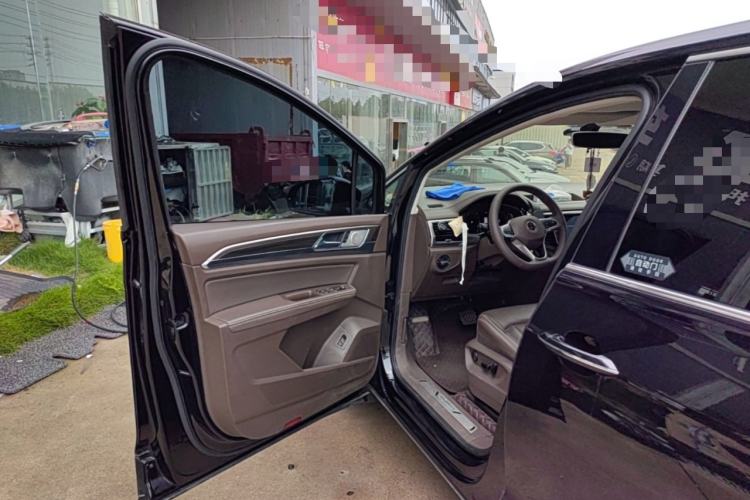 Used Volkswagen Viloran 2020 330TSI Luxury Edition Driver Seat