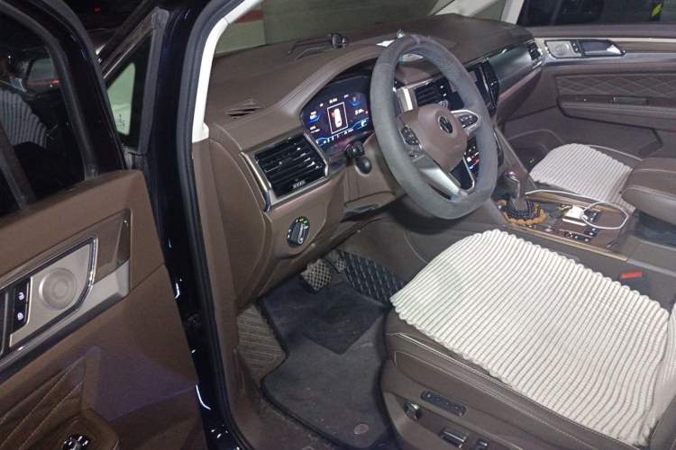 Used Volkswagen Viloran 2020 380TSI Prestige Edition Driver Seat