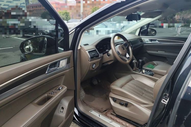 Used Volkswagen Viloran 2020 330TSI Luxury Edition Driver Seat