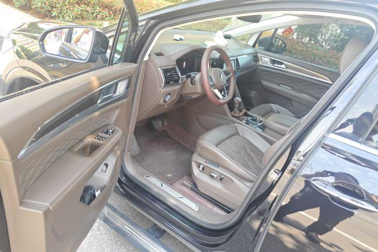 Used Volkswagen Viloran 2020 380TSI Prestige Edition Driver Seat
