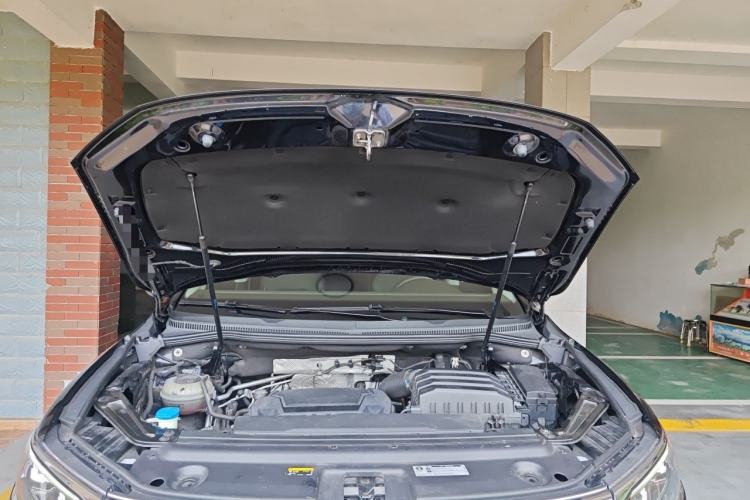 Used Volkswagen Viloran 2020 380TSI Prestige Edition Engine Bay