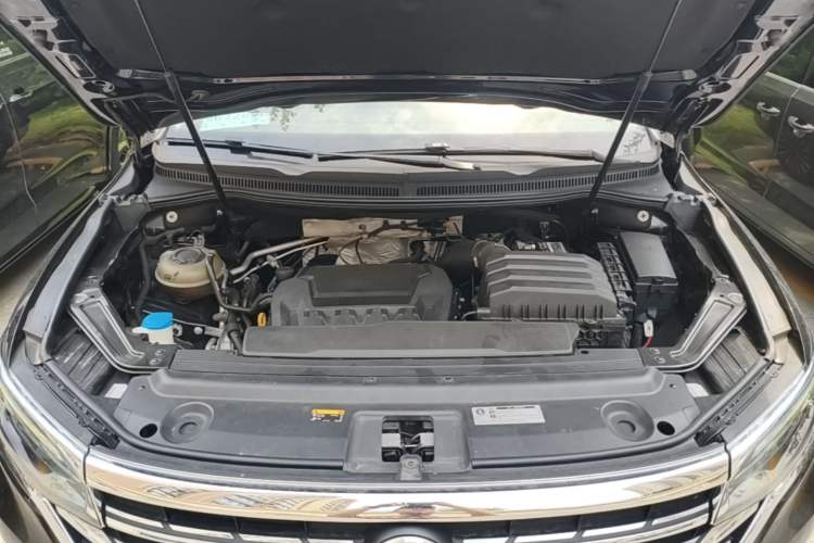 Used Volkswagen Viloran 2020 380TSI Prestige Edition Engine Bay