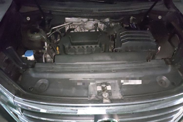 Used Volkswagen Viloran 2020 330TSI Luxury Edition Engine Bay