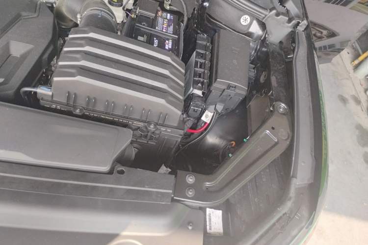 Used Volkswagen Viloran 2020 380TSI Prestige Edition Engine Bay Left