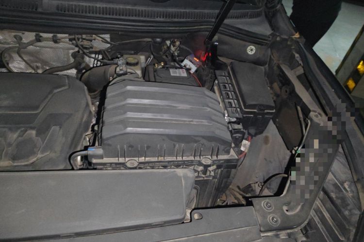 Used Volkswagen Viloran 2020 330TSI Luxury Edition Engine Bay Left