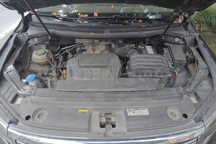 Used Volkswagen Viloran 2020 380TSI Prestige Edition Engine Bay