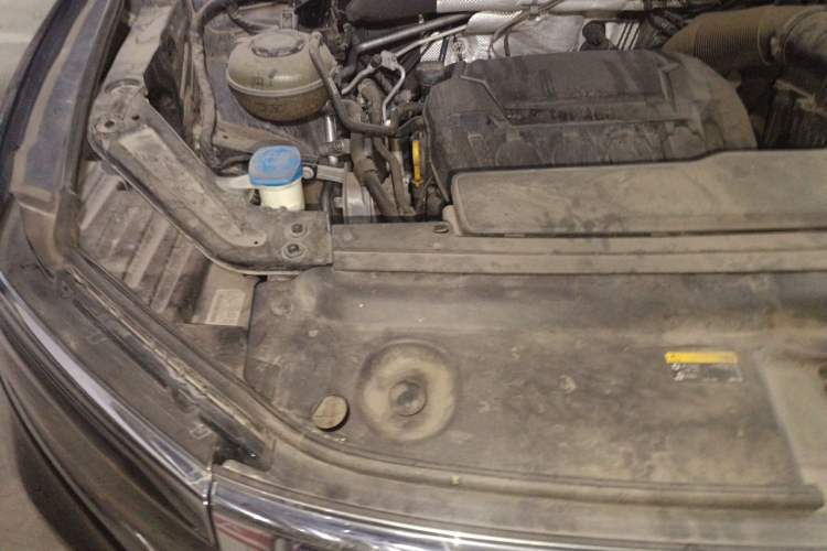 Used Volkswagen Viloran 2020 380TSI Prestige Edition Engine Bay Right