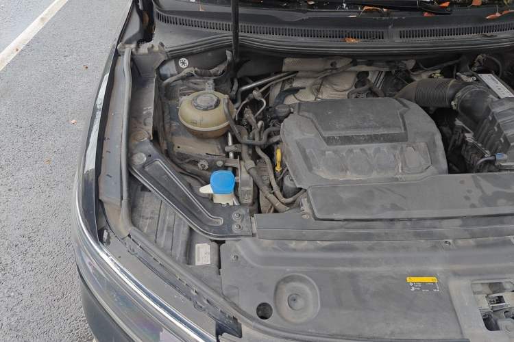 Used Volkswagen Viloran 2020 380TSI Prestige Edition Engine Bay Right