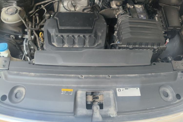 Used Volkswagen Viloran 2020 330TSI Luxury Edition Engine Bay