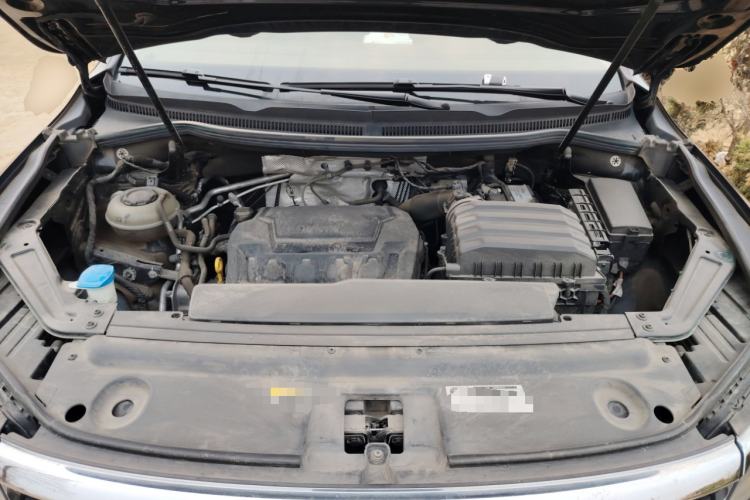 Used Volkswagen Viloran 2020 330TSI Luxury Edition Engine Bay