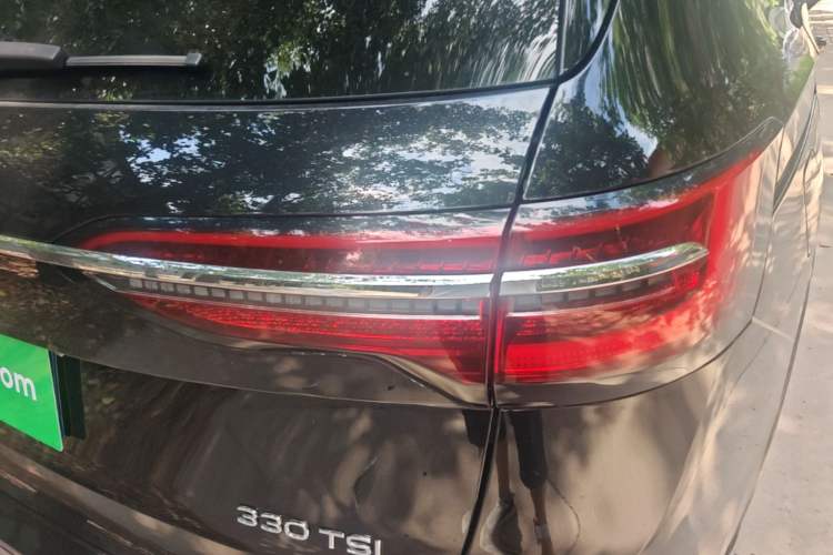 Used Volkswagen Viloran 2020 330TSI Luxury Edition Exterior 3