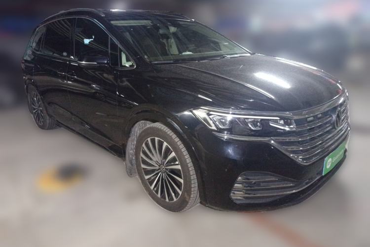 Used Volkswagen Viloran 2020 380TSI Prestige Edition Front Right 45 Deg