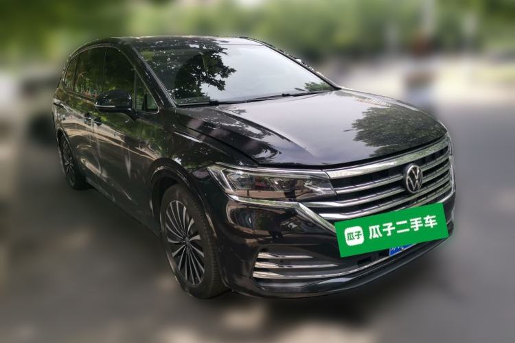 Used Volkswagen Viloran 2020 380TSI Prestige Edition Front Right 45 Deg