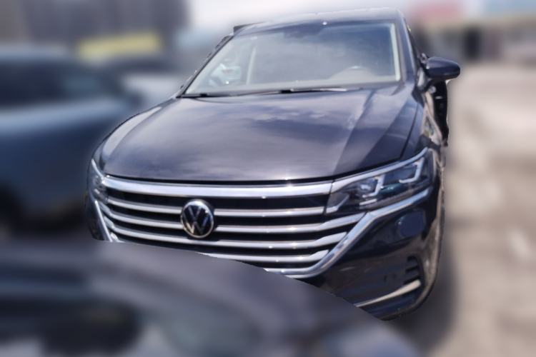 Used Volkswagen Viloran 2020 330TSI Luxury Edition Front