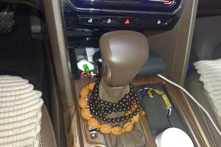 Used Volkswagen Viloran 2020 380TSI Prestige Edition Gear Lever