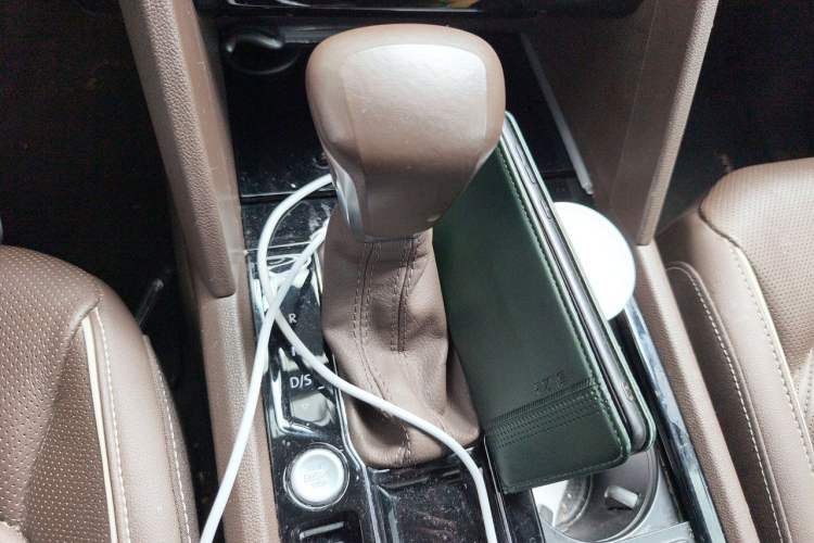 Used Volkswagen Viloran 2020 380TSI Prestige Edition Gear Lever