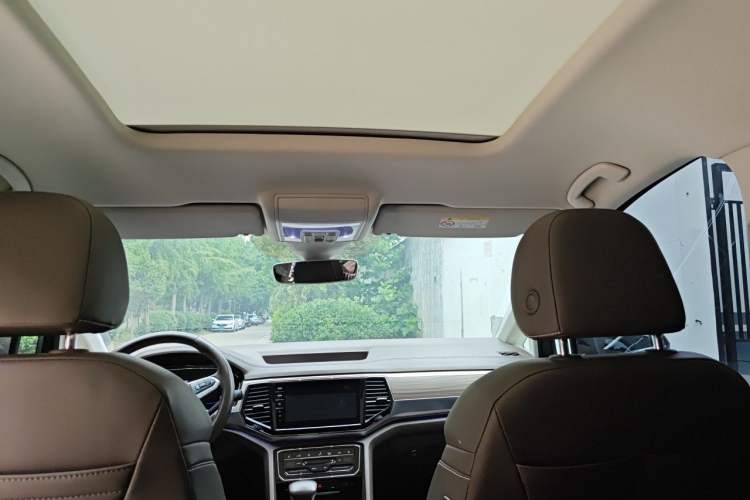 Used Volkswagen Viloran 2020 380TSI Prestige Edition Headliner