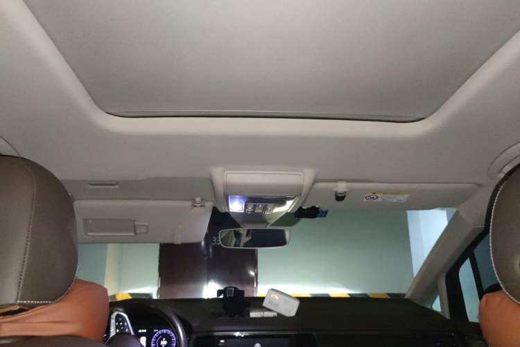Used Volkswagen Viloran 2020 380TSI Prestige Edition Headliner