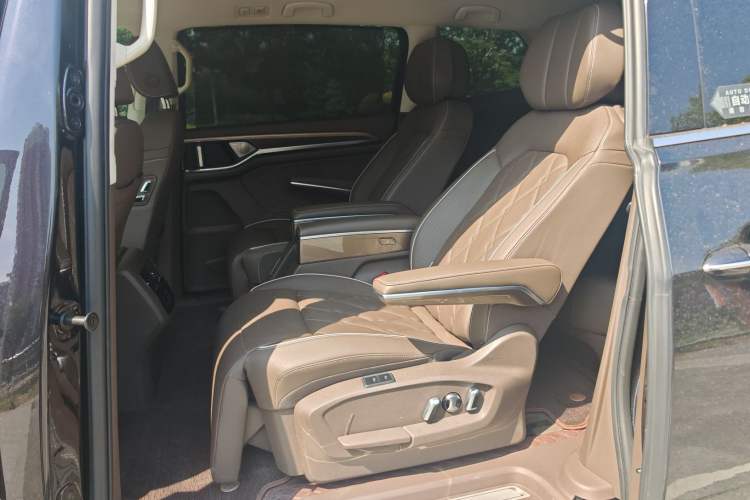 Used Volkswagen Viloran 2020 380TSI Flagship Edition Interior 2
