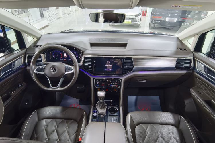 Used Volkswagen Viloran 2020 380TSI Prestige Edition Interior 2