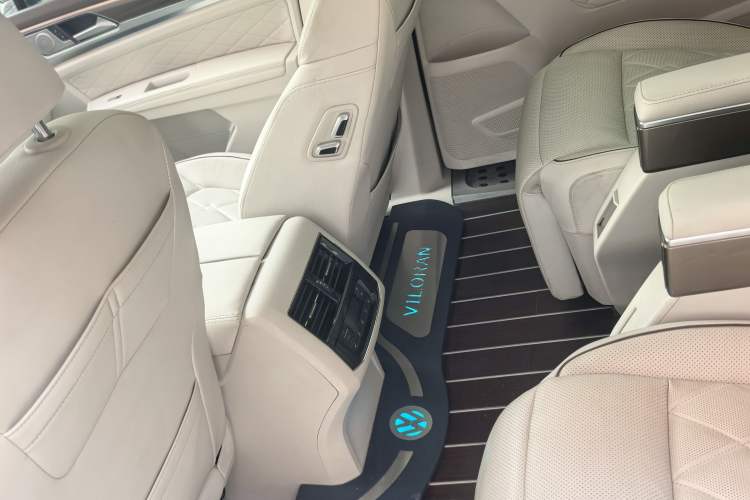 Used Volkswagen Viloran 2020 380TSI Prestige Edition Interior 2