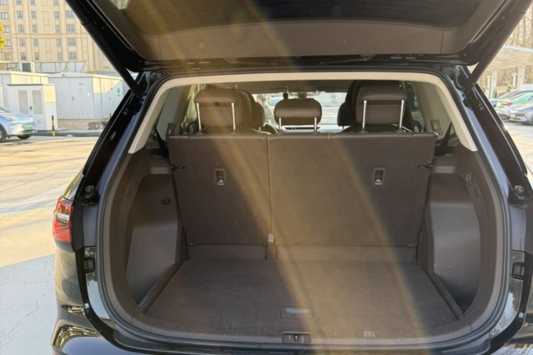 Used Volkswagen Viloran 2020 380TSI Prestige Edition Interior 5