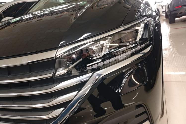 Used Volkswagen Viloran 2020 330TSI Luxury Edition Left Front Headlight