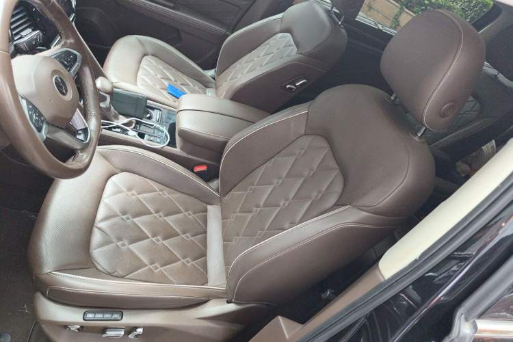 Used Volkswagen Viloran 2020 380TSI Prestige Edition Left Front Seat