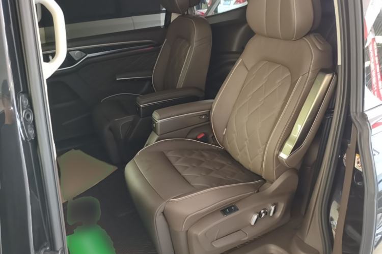 Used Volkswagen Viloran 2020 380TSI Flagship Edition Left Rear Seat