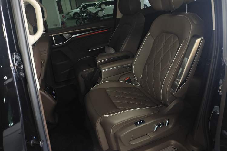 Used Volkswagen Viloran 2020 380TSI Prestige Edition Left Rear Seat