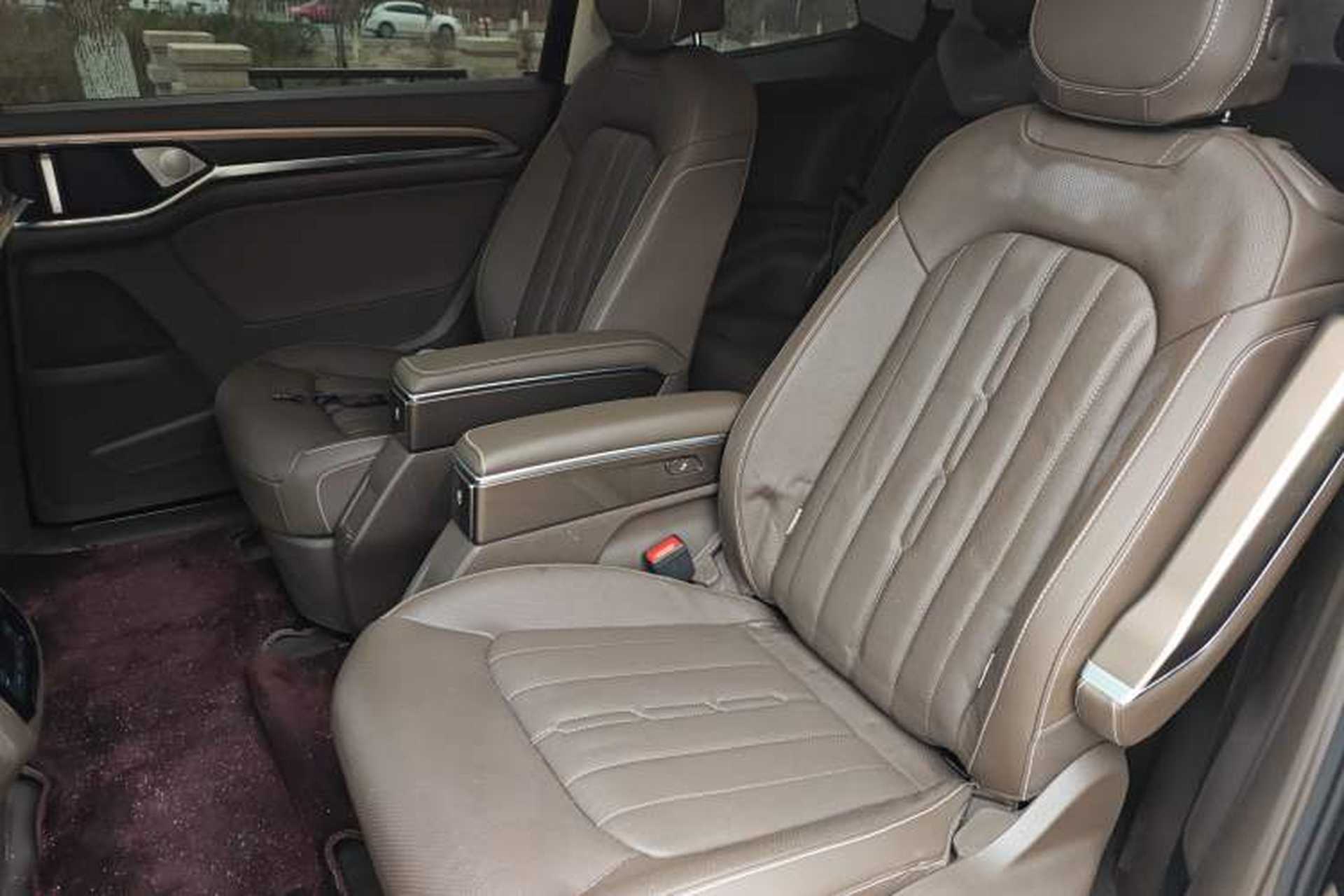 Used Volkswagen Viloran 2020 330TSI Luxury Edition Left Rear Seat