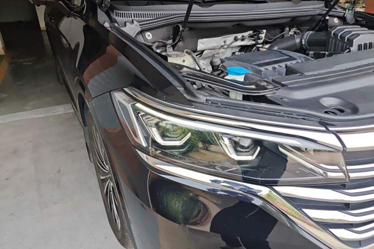 Used Volkswagen Viloran 2020 380TSI Prestige Edition Right Front Headlight