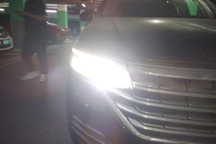 Used Volkswagen Viloran 2020 380TSI Prestige Edition Right Front Headlight