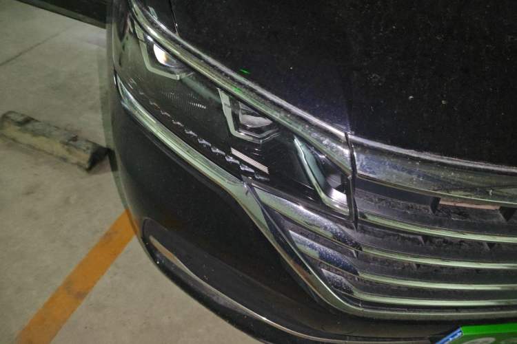 Used Volkswagen Viloran 2020 330TSI Luxury Edition Right Front Headlight