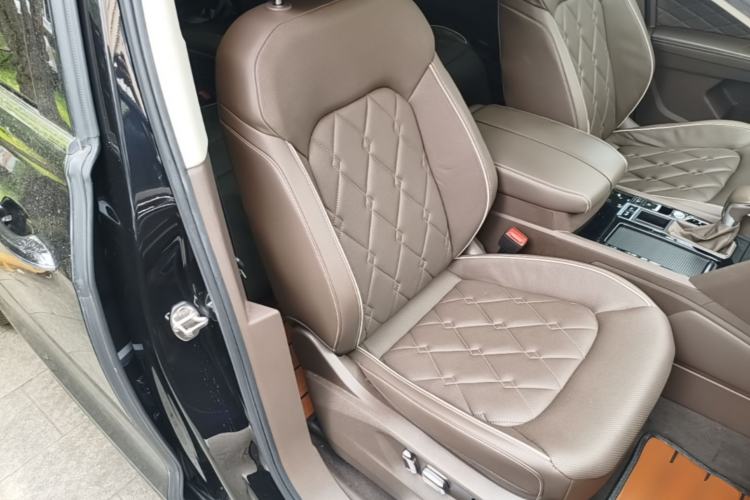 Used Volkswagen Viloran 2020 380TSI Prestige Edition Right Front Seat