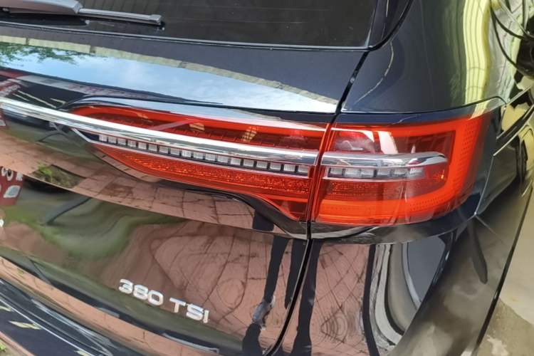 Used Volkswagen Viloran 2020 380TSI Flagship Edition Right Rear Taillight