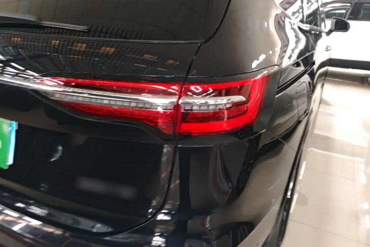 Used Volkswagen Viloran 2020 330TSI Luxury Edition Right Rear Taillight
