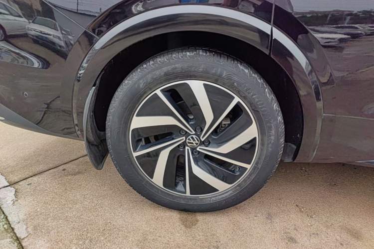 Used Volkswagen Viloran 2020 330TSI Luxury Edition Right Rear Wheel Hub