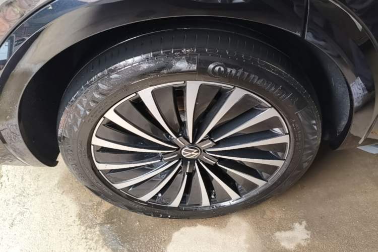 Used Volkswagen Viloran 2020 380TSI Flagship Edition Right Rear Wheel Hub