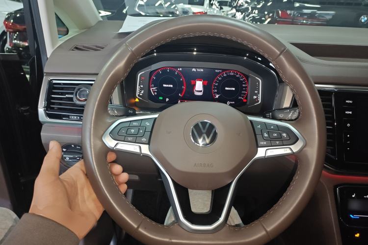 Used Volkswagen Viloran 2020 380TSI Prestige Edition Steering Wheel