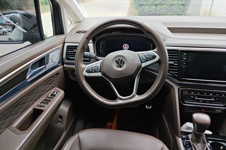 Used Volkswagen Viloran 2020 380TSI Prestige Edition Steering Wheel