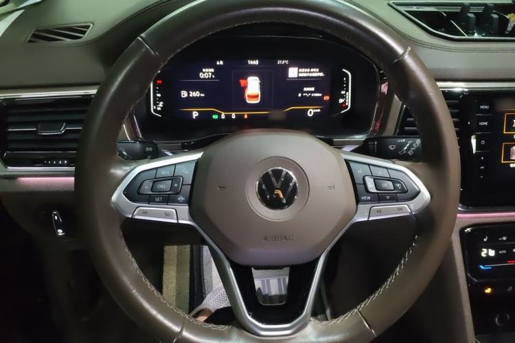 Used Volkswagen Viloran 2020 330TSI Luxury Edition Steering Wheel