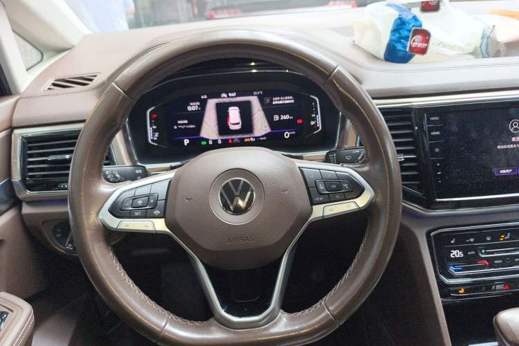 Used Volkswagen Viloran 2020 380TSI Prestige Edition Steering Wheel