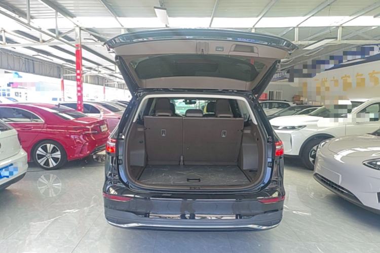 Used Volkswagen Viloran 2020 330TSI Luxury Edition Trunk