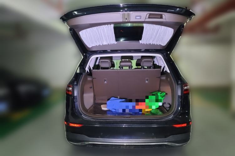 Used Volkswagen Viloran 2020 330TSI Luxury Edition Trunk