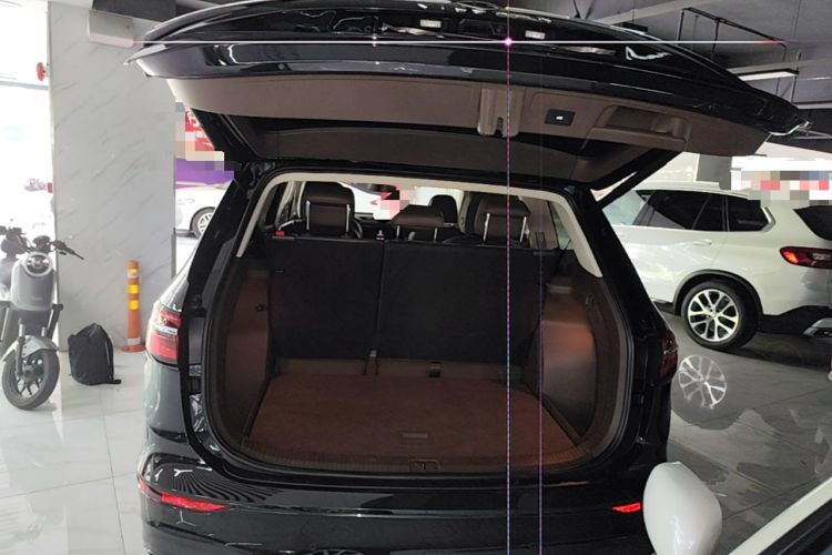 Used Volkswagen Viloran 2020 330TSI Luxury Edition Trunk